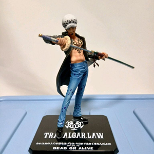 원피스 피규아츠 제로 트라팔가 로우 피규어