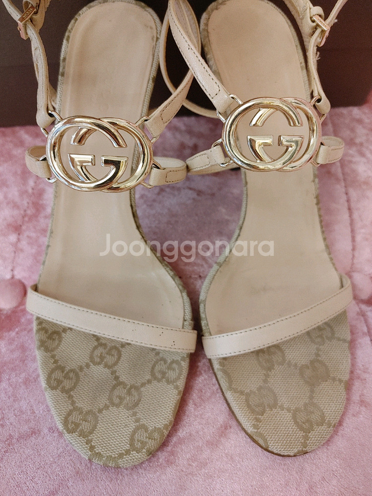 정품- 구찌 샌들--6