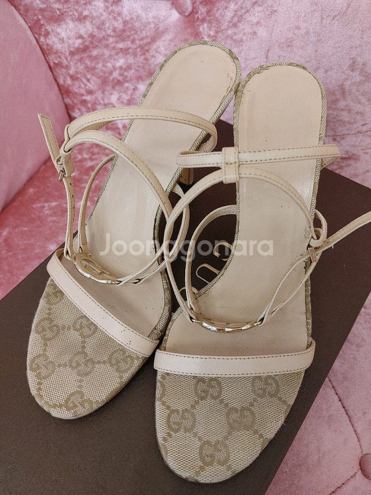 정품- 구찌 샌들--4