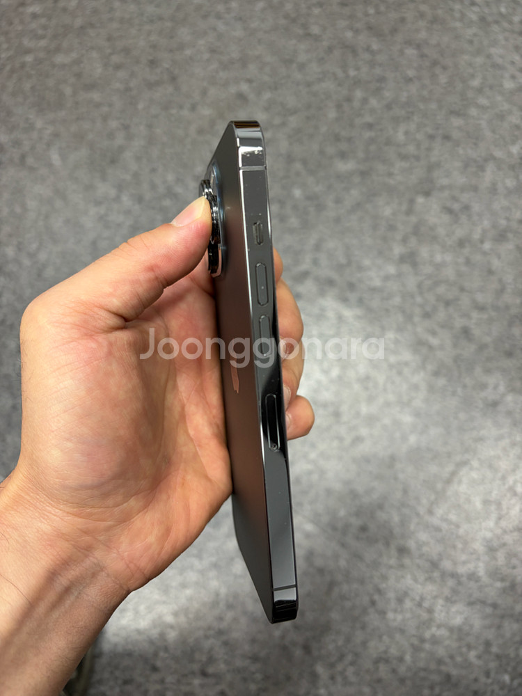 아이폰 13 프로 256GB 그라파이트 판매합니다--5