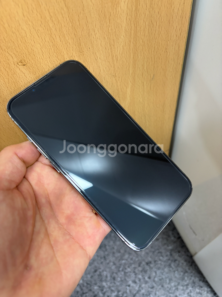 아이폰 13 프로 256GB 그라파이트 판매합니다--7