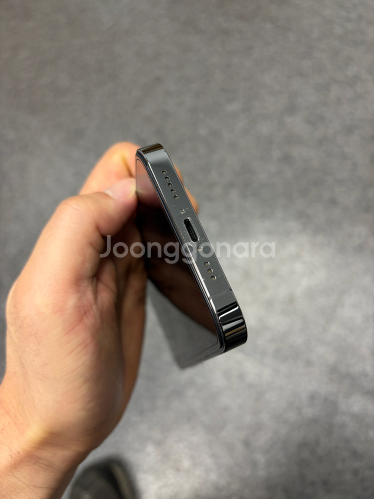 아이폰 13 프로 256GB 그라파이트 판매합니다--10