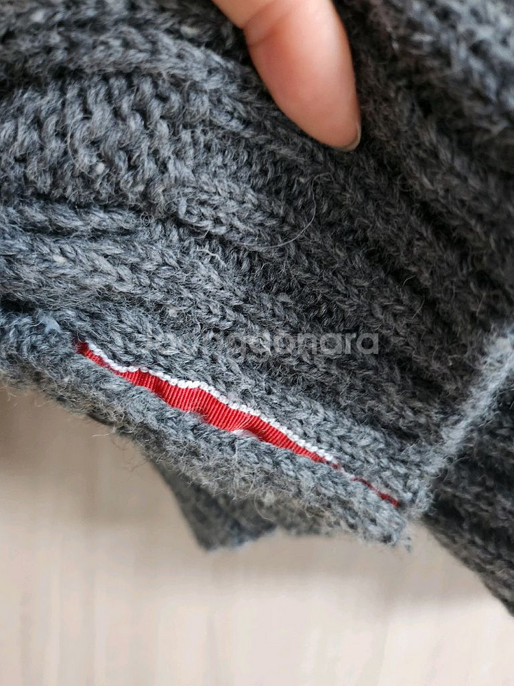 톰브라운 니트 4사이즈--3