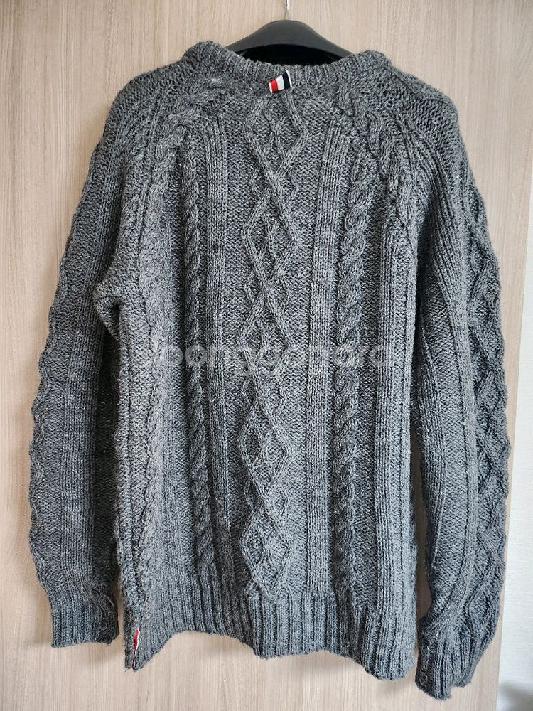 톰브라운 니트 4사이즈--2