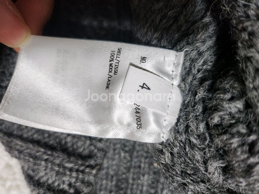 톰브라운 니트 4사이즈--5