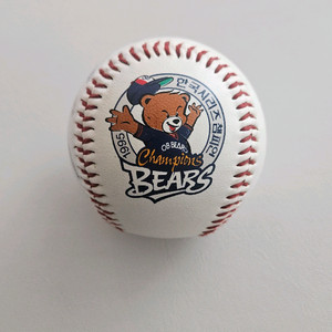 OB베어스 95우승구 판매합니다.