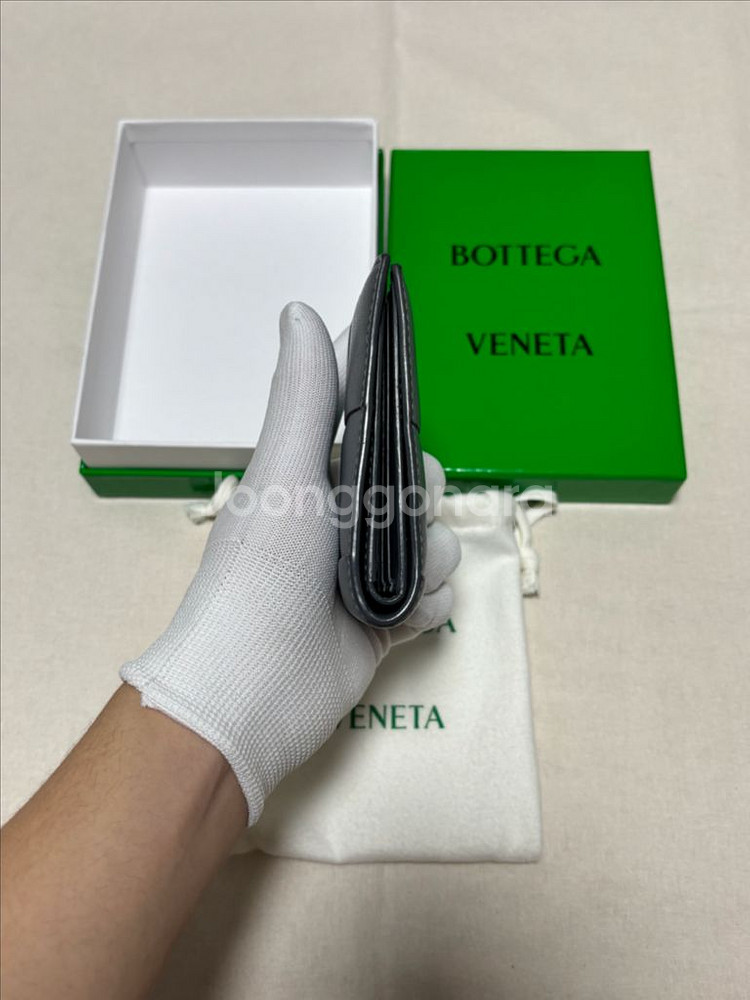 보테가베네타 카세트 맥시 반지갑--2