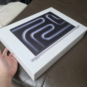 미개봉 맥북 프로 16인치 2025 M4 고성능 쿨매