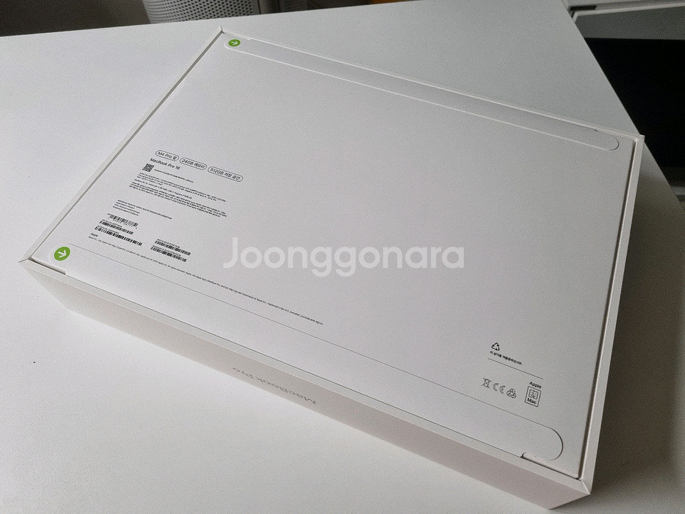 미개봉 맥북 프로 16인치 2025 M4 고성능 쿨매--3