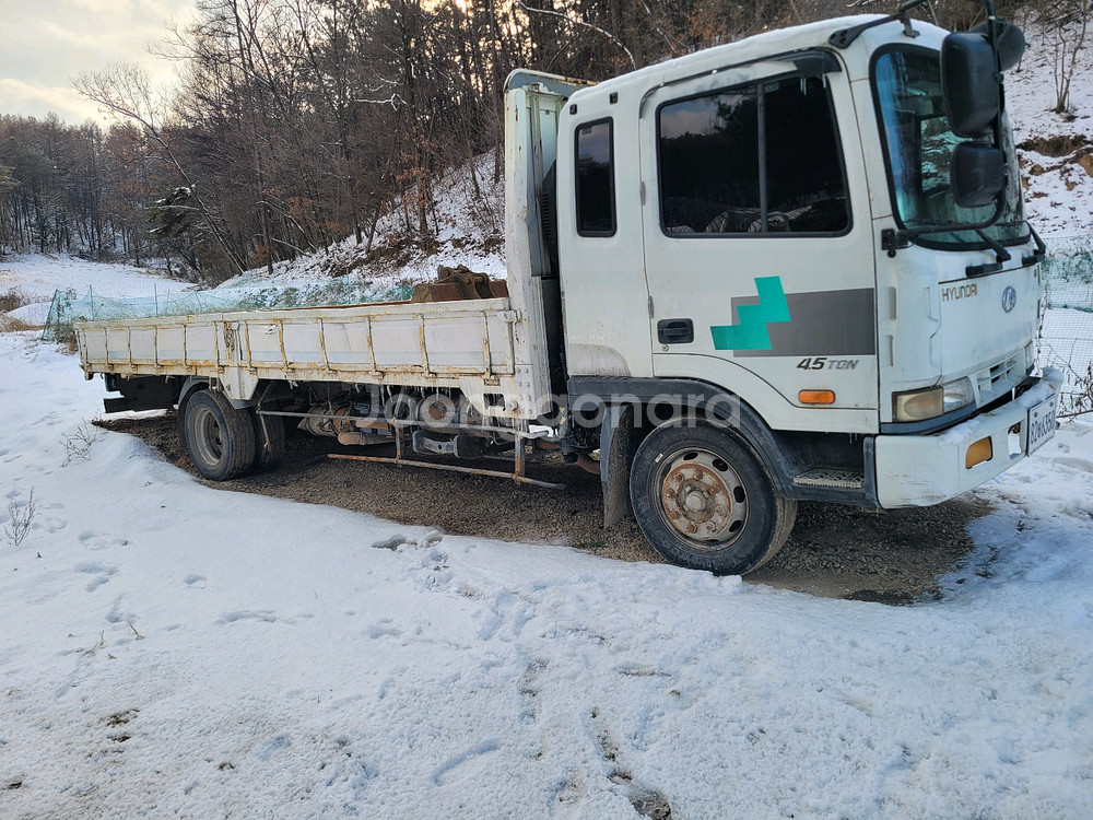 4.5톤 2004년 82만키로--3