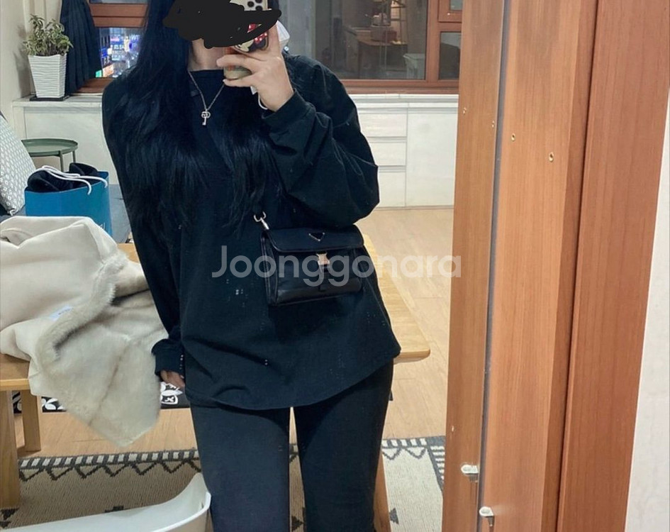 프라다 폰케이스백 폰크로스백 폰파우치백 미니백 스마트폰--1