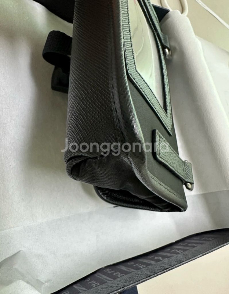 프라다 폰케이스백 폰크로스백 폰파우치백 미니백 스마트폰--4