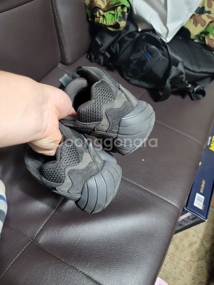 아디다스 이지부스트 500 유틸리티 블랙 275--2