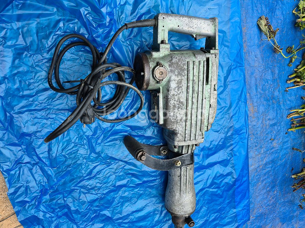 히타치 파괴함마 65--4