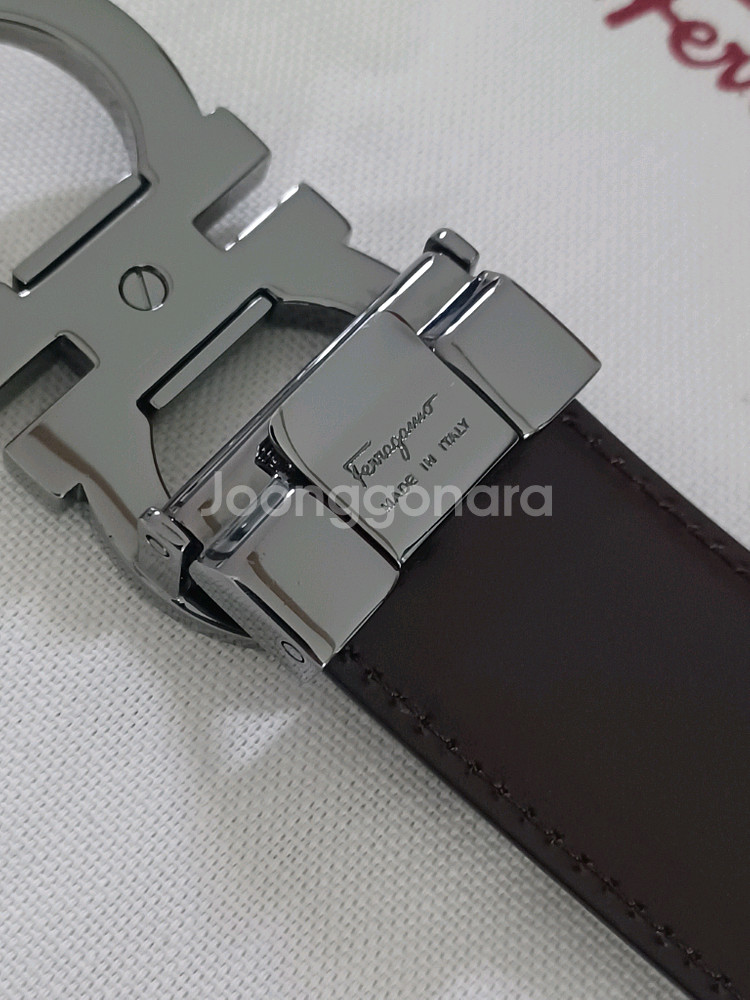 페라가모 간치니 양면 가죽벨트 정품--4