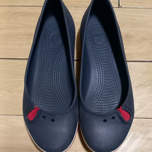 크록스 플랫슈즈 W6 230사이즈