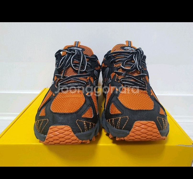 뉴발란스 스니커즈 ML610TAi--0