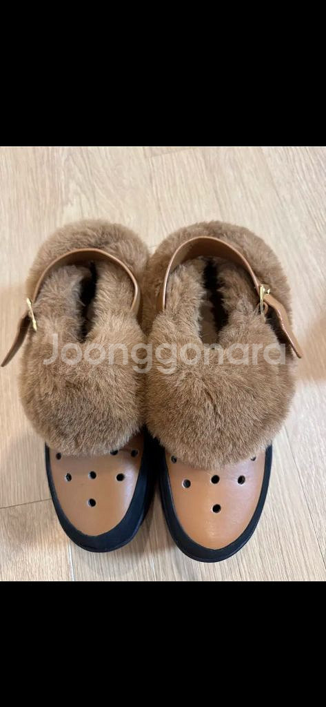 새상품 스텔라매카트니 퍼 뮬--1