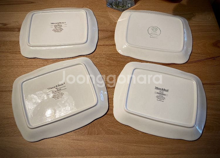 빌레로이앤보흐 와일드로즈 사각접시--3