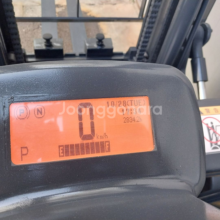 TCM 전동지게차 2.0톤 타이어신품장착 2800시간사용 2019년식--4