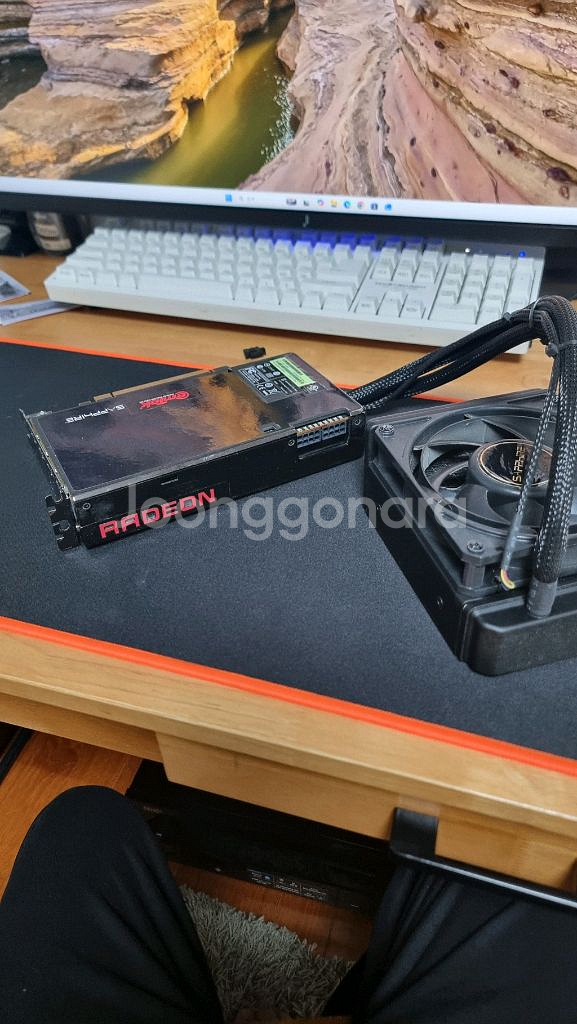 AMD 라데온 R9 fury-x 그래픽카드--0