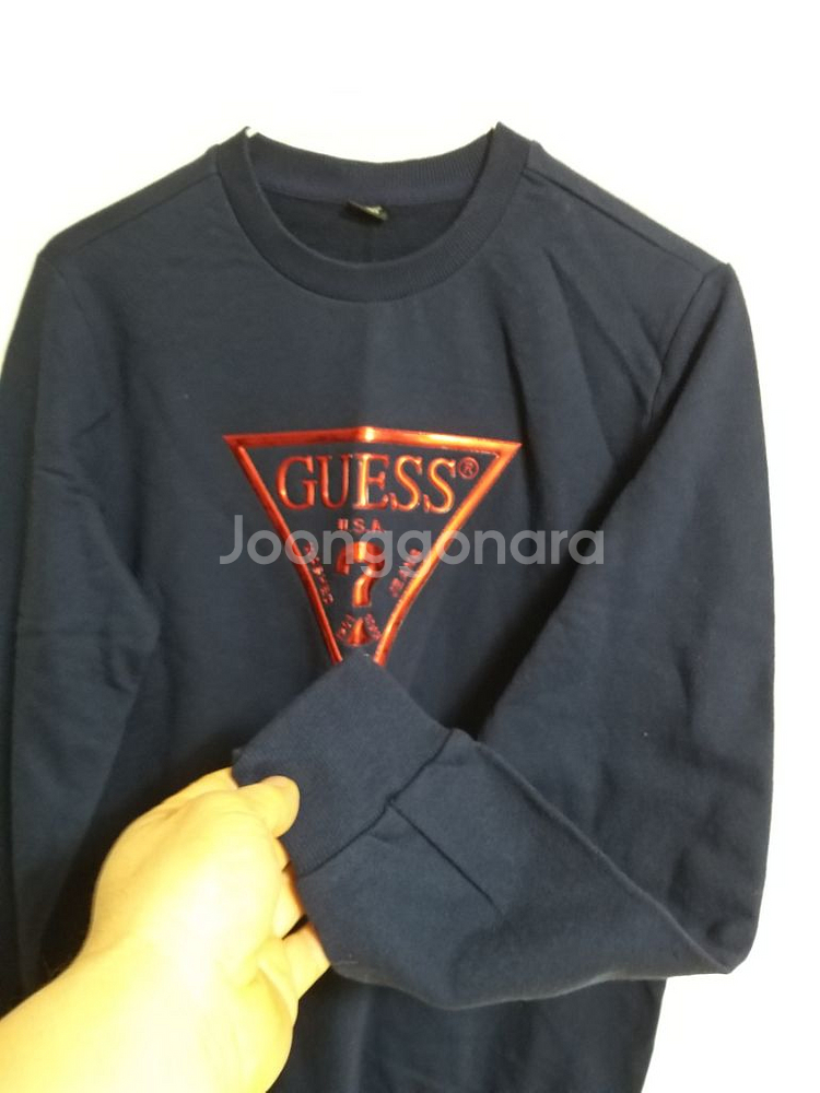 여성 게스 맨투맨 (네이비.박시90-95)--2