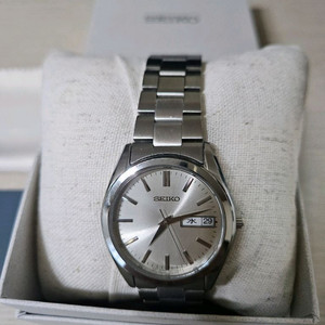 세이코 SBTH007 시계 샴페인골드 팝니다.