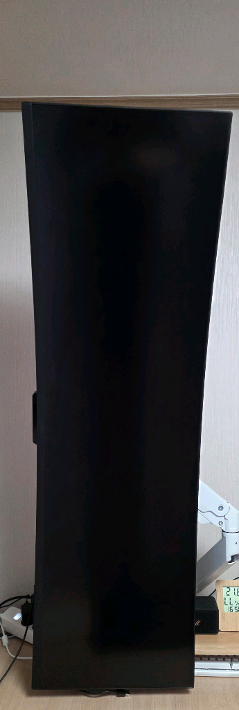 49인치 모니터(ULTRON 4977SUC)+모니터암--3