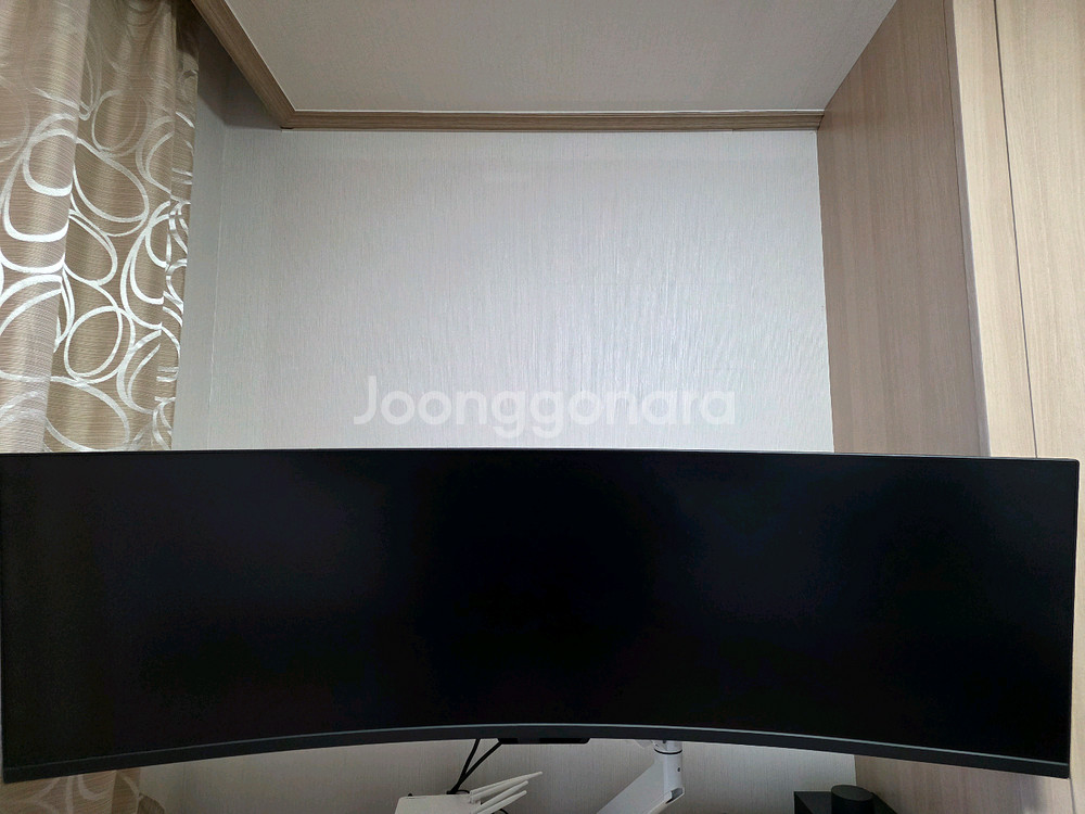 49인치 모니터(ULTRON 4977SUC)+모니터암--2