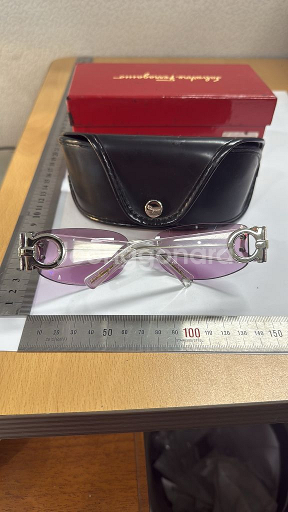 페라가모 선글라스--1
