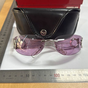 페라가모 선글라스