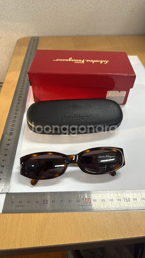 페라가모 선글라스--0