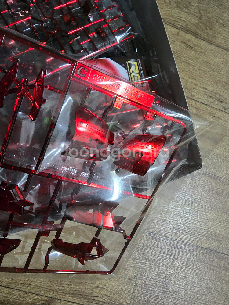 RG 건담 프라모델--2