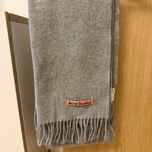 아크네스튜디오 머플러