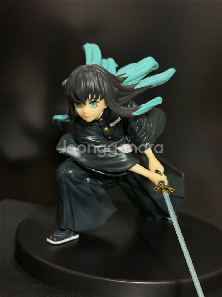 배송비포함)귀멸의칼날 바이브레이션스타즈 무이치로 피규어--1