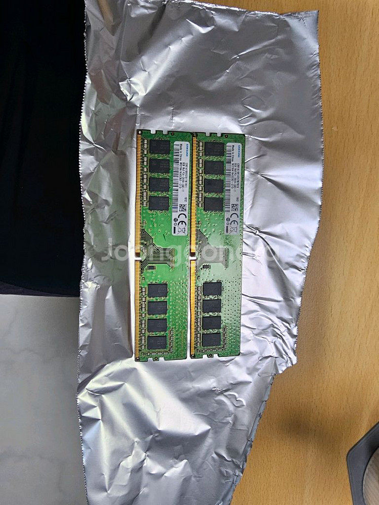 삼성 DDR4 8GB 메모리 2개 세트--2