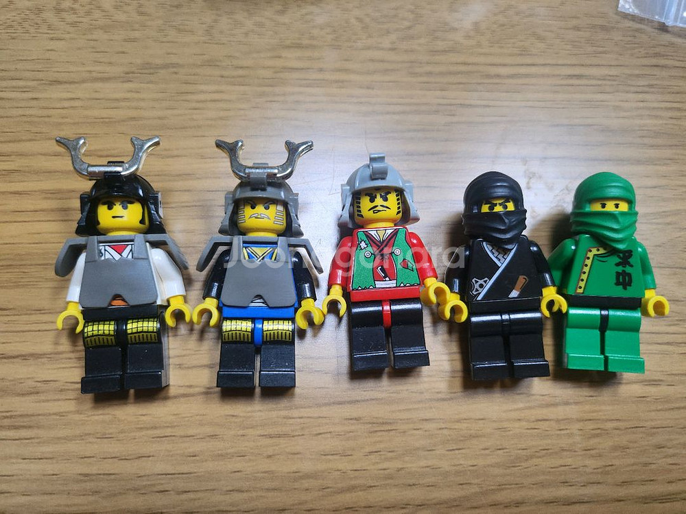 올드레고 피규어--0