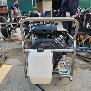 중고 엔진고압세척기 300바40리터 40마력 판매