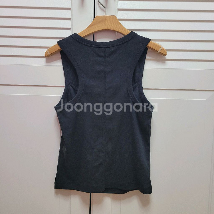 (새제품) 무신사 스텐다드 앞절개 슬리브리스--1