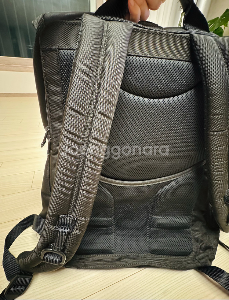 투미 런던롤탑 백팩--1