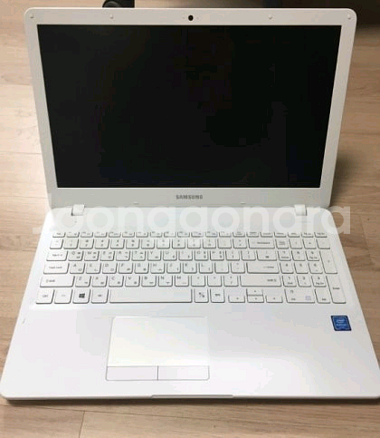 삼성 화이트 고성능 와이드형 고급 노트북--0