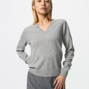 (새상품) 유니클로 여성 캐시미어 브이넥니트 3XL