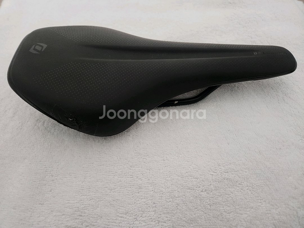 스페셜라이즈드 스캇 셀레 자전거 안장 팝니다--6