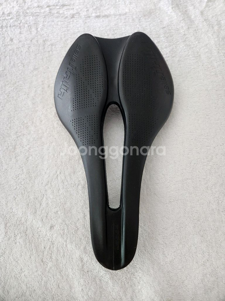 스페셜라이즈드 스캇 셀레 자전거 안장 팝니다--7