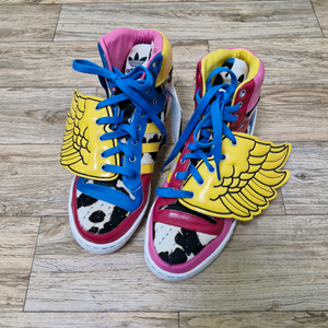 [265] 아디다스 x 제레미스캇 1.0 날개 2NE1 콜라보 스니커즈