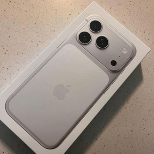 미개봉 아이폰17프로 256GB 실버 자급제
