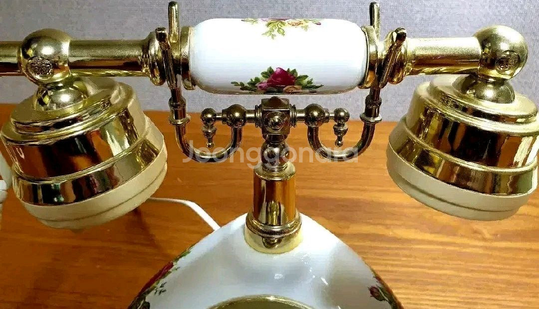 빈티지 로얄알버트 황실장미 도자기 전화기--1