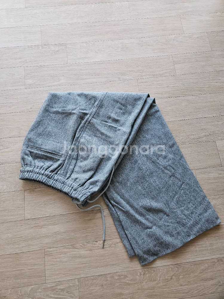 파사드패턴 릴렉스 울 밴딩팬츠 차콜색상M 1회착용--1