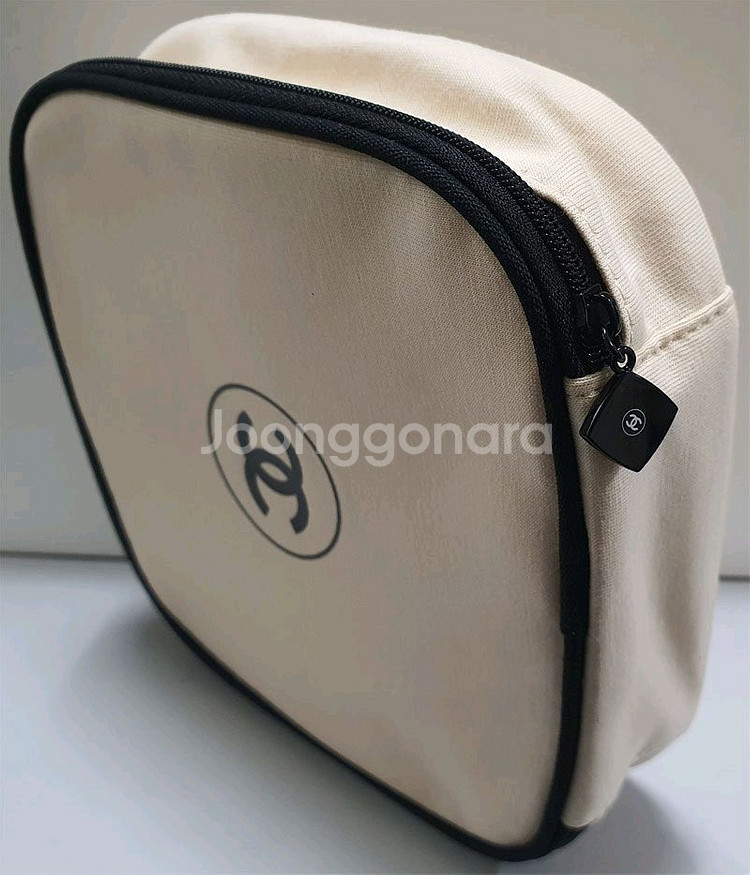 샤넬 뷰티 레 베쥬 사각 파우치--0