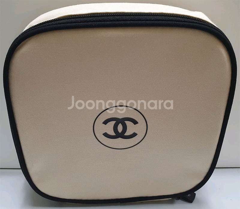 샤넬 뷰티 레 베쥬 사각 파우치--1